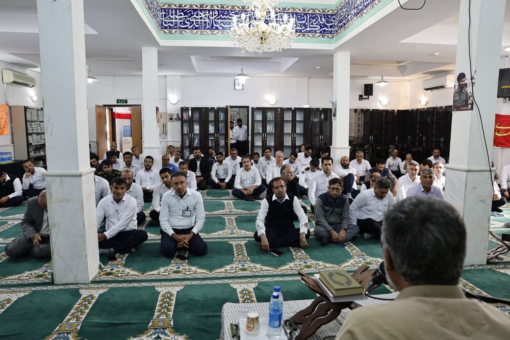 مراسم بزرگداشت سردار شهید حاج قاسم سلیمانی در شرکت آریاساسول برگزار شد