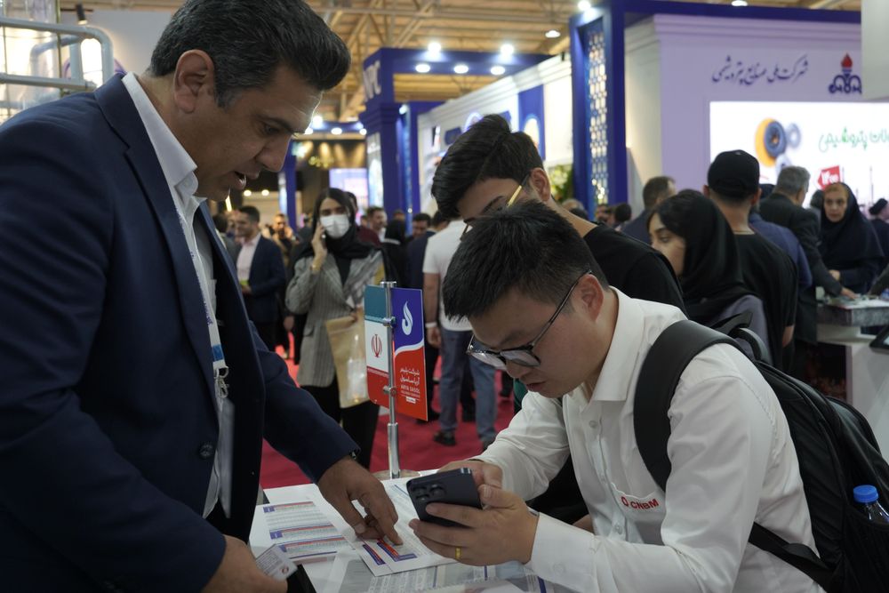 گزارش تصویری/ روز سوم بیست و هشتمین نمایشگاه نفت، گاز، پالایش و پتروشیمی