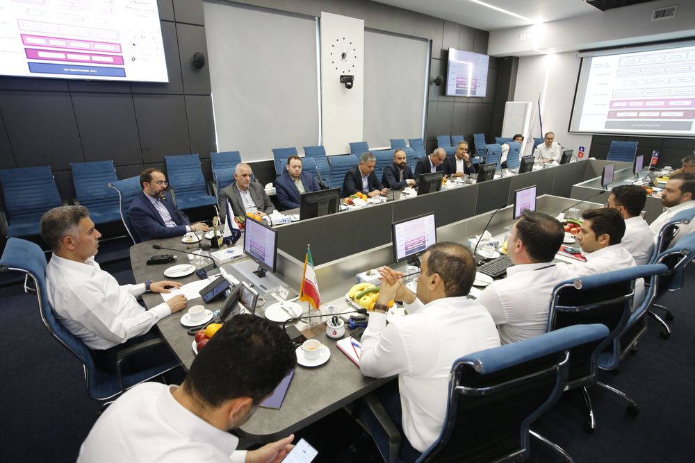 تقدیر مدیرعامل بیمه کوثر از مدیرعامل آریاساسول برای تعامل و اعتماد 