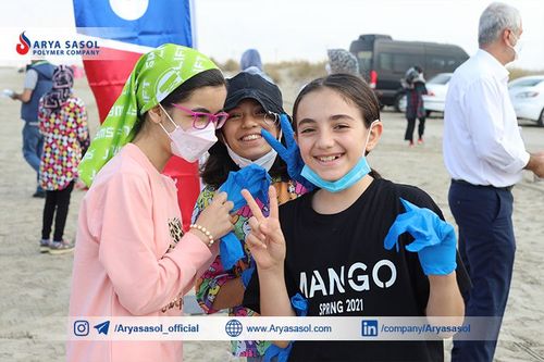 همايش پاکسازي سواحل خلیج نای‌بند برگزار شد