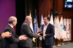 کسب نشان برتر سومین اجلاس سراسری تعالی کیفیت توسط شرکت آریاساسول