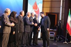 کسب تندیس بلورین از هفتمین جشنواره جایزه تعالی صنعت پتروشیمی